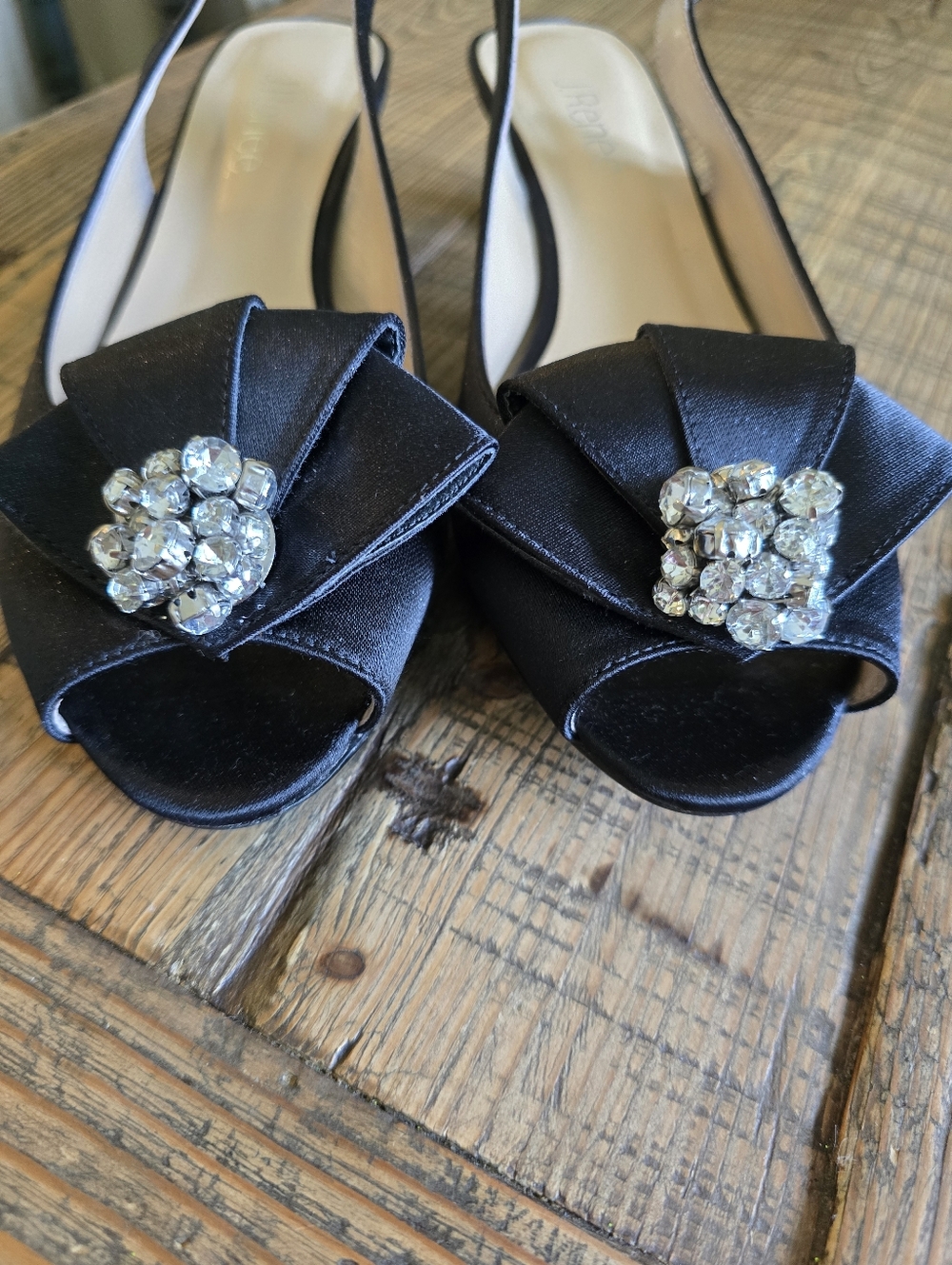 J. Renee Jadan Black Embellished Slingback Kitten Heels. - Picture 4 of 4